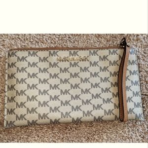 Michael Kors wristlet womens